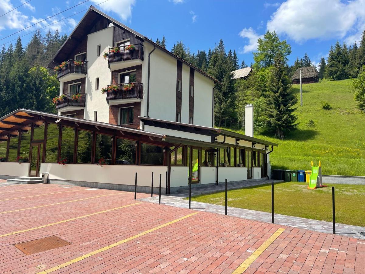 Pensiunea Sky Hub Arieşeni Exterior foto